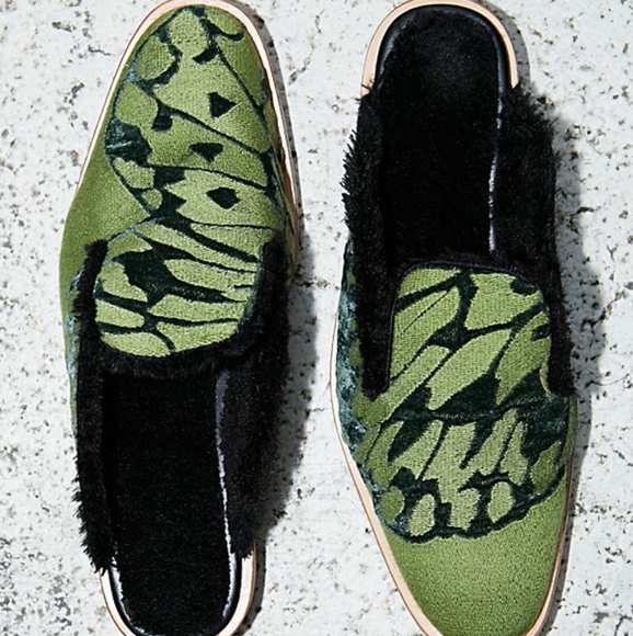 FREE PEOPLE New FP Cozy Winter Faux Fur Mules Flat - Picture 5 of 12